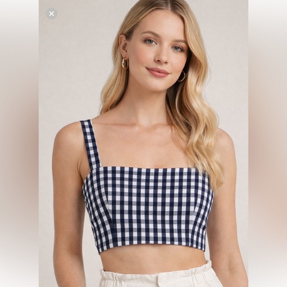 WAYF Black And White Cropped Top
